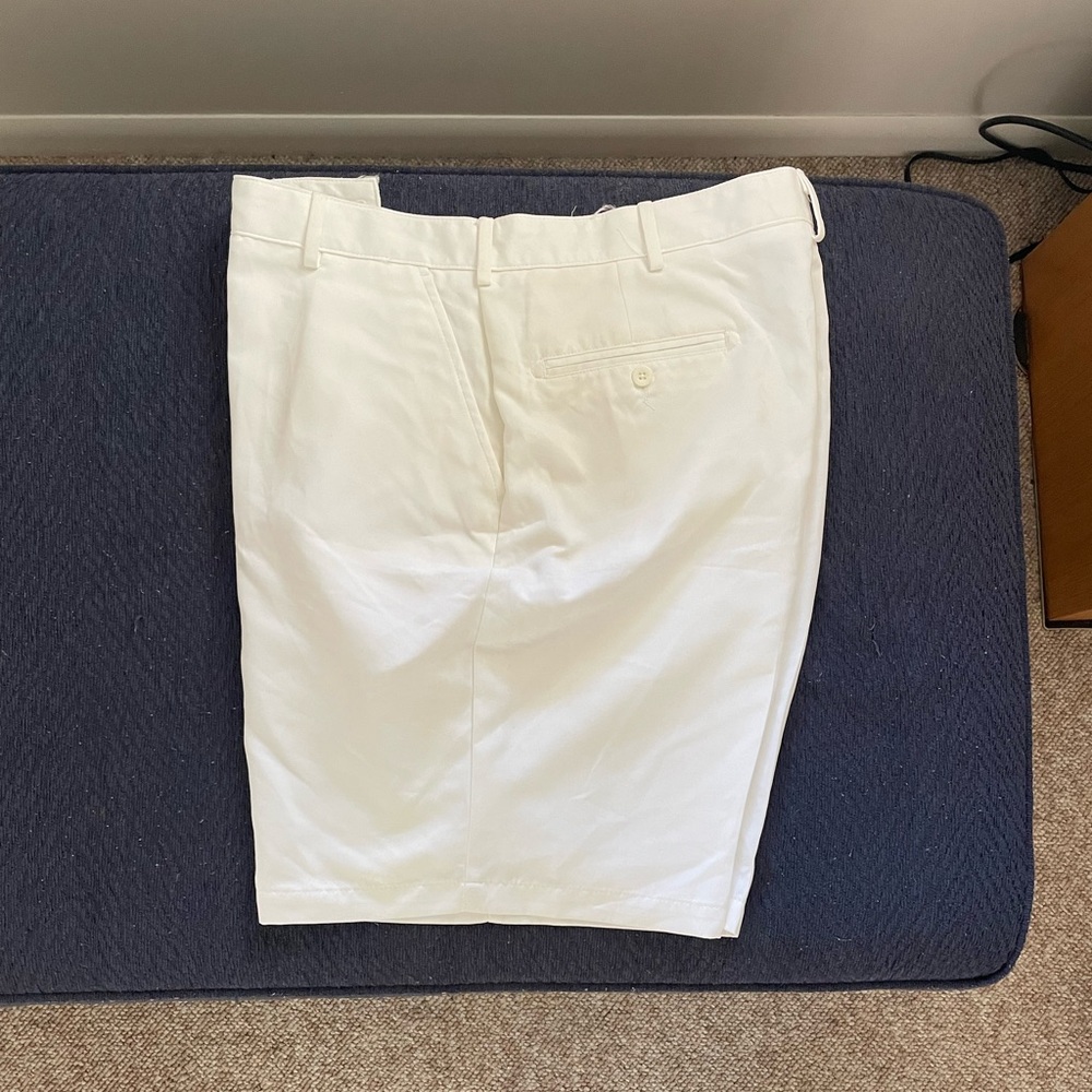 Walter Hagen Men's Cream Chino Shorts